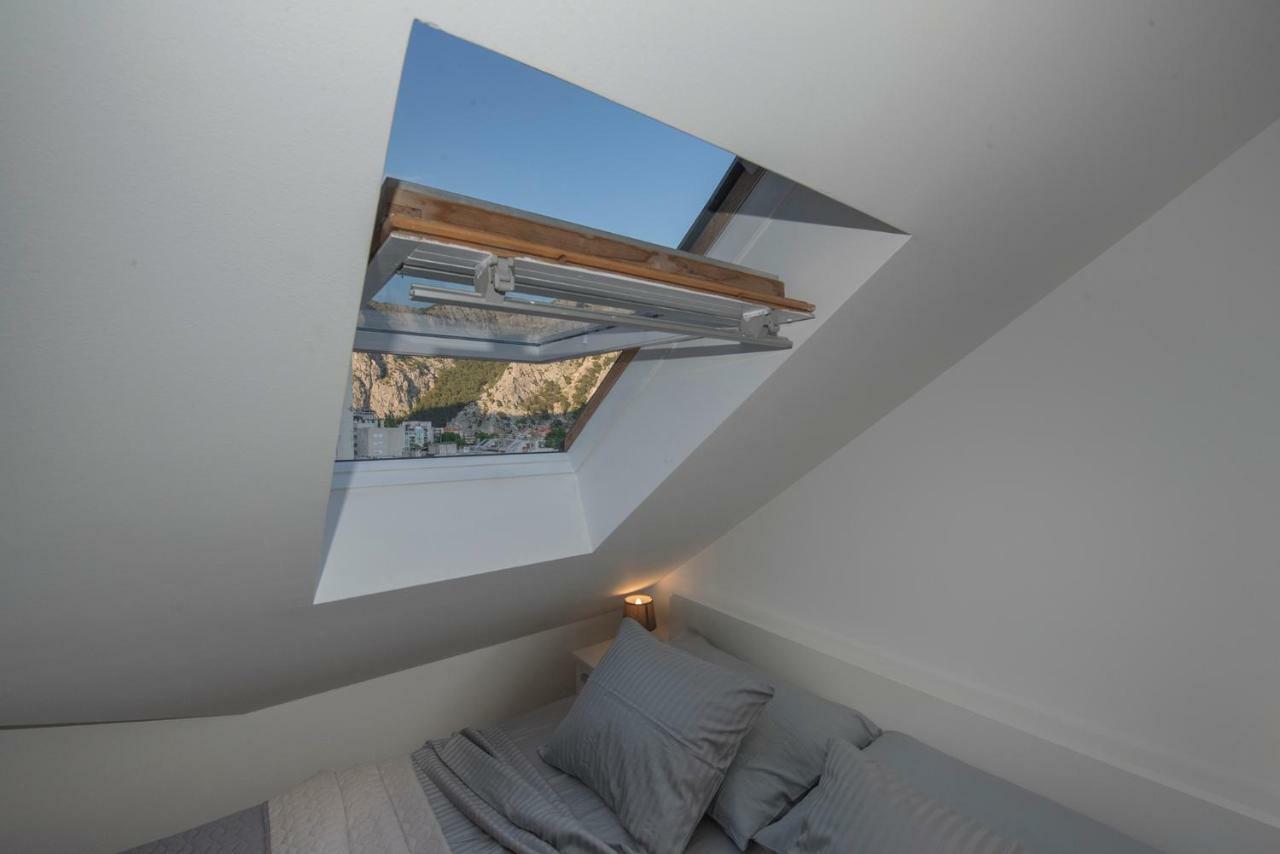 The Roof - Luxury Apartment Omiš Eksteriør billede